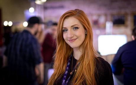 Lara Loft sexe star du porno des photos