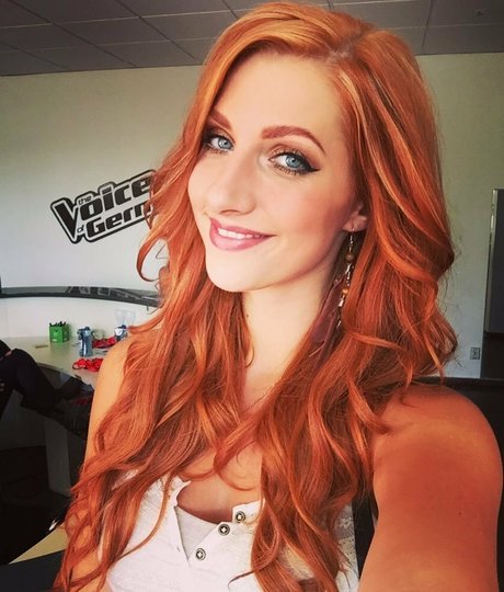 Lara Loft modèles nus des photos