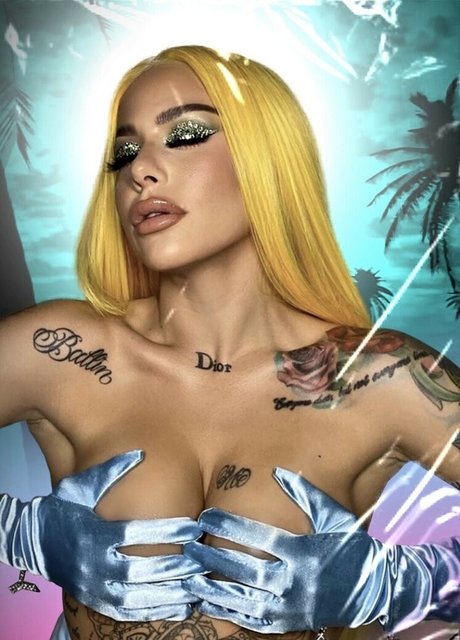 Tay Money sexe star du porno galerie