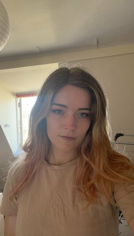 amberkia0 star du porno exclusive photo