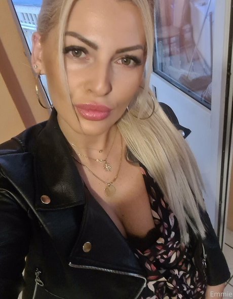 emmie six beau modèle archive