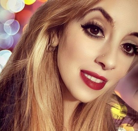 thedevilhot actrice nue archive