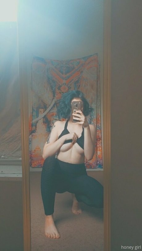 honey girl modèle nu archive