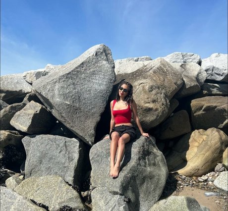 Iscely Antoriano sexe star du porno image