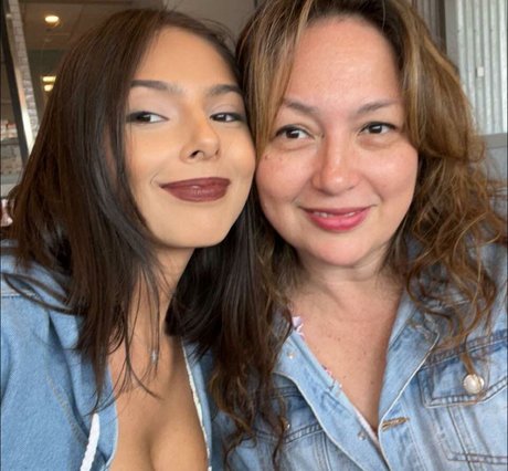 Iscely Antoriano meilleure star du porno photo