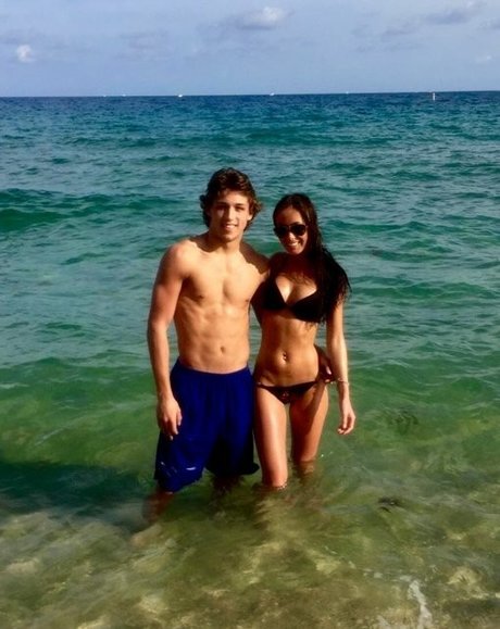 Courtney O Connell jolie star du porno galerie