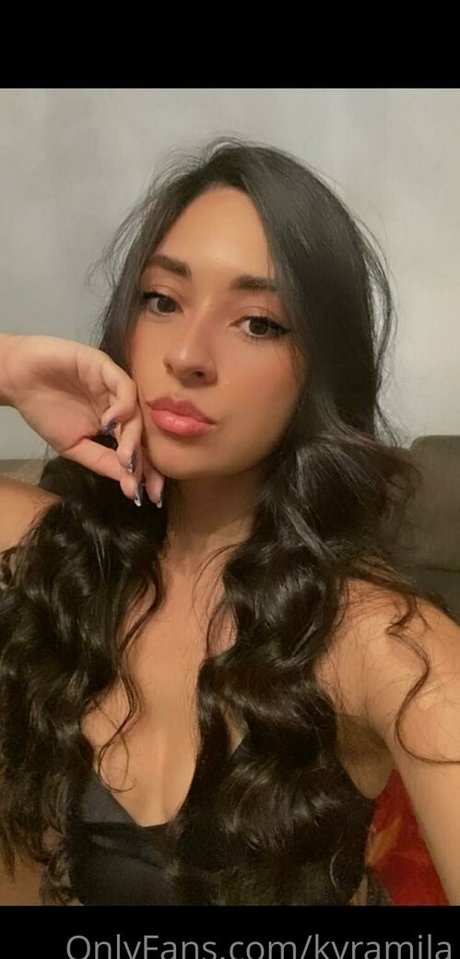 kyramila modèle érotique galeries