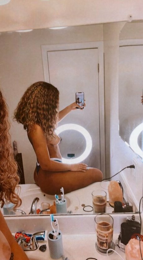 Victorias VIP étoile chaude archive