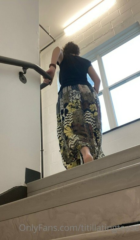 titillatingtease étoile nue img