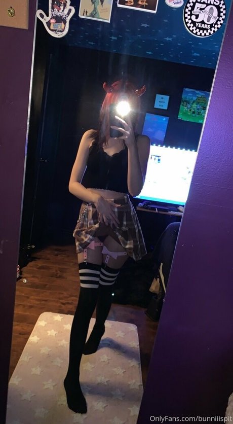 bunniiispit actrice libre photo