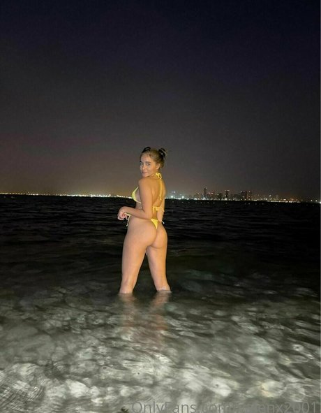 valenx2001 actrice adulte des photos