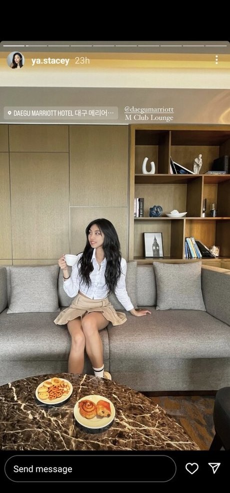 reine de pique onlyfans nu parfait des photos