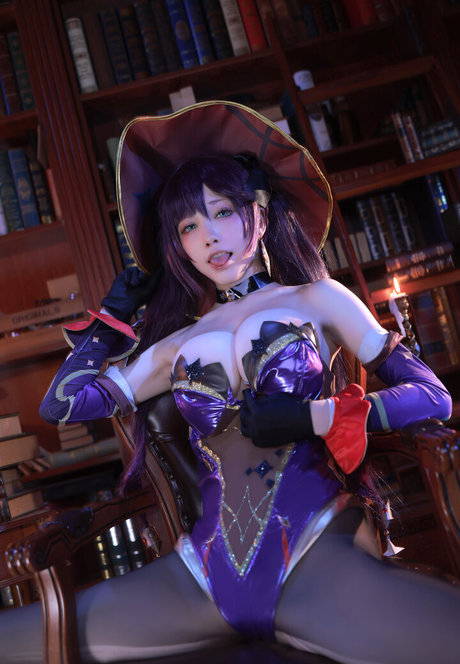 sourire uniquementfans nu gratuit des photos