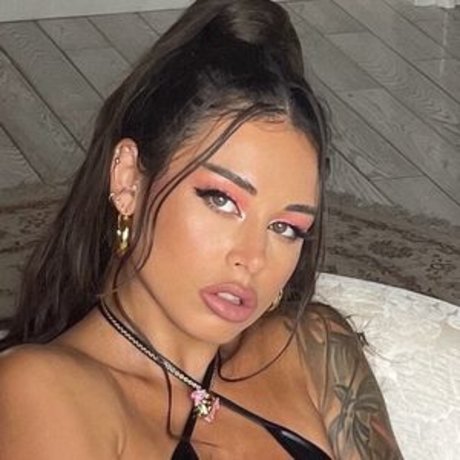 Di melison modèle nu photo