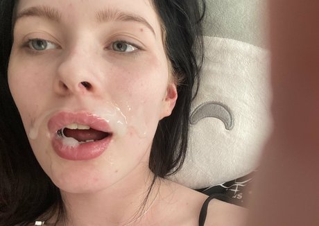 influenceur des médias sociaux onlyfans art collection