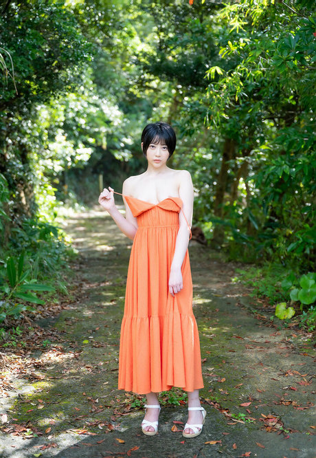 Hibiki Natsume actrice exclusive galeries