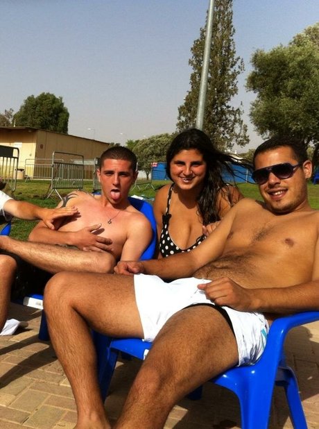 Coral Hagag actrice porno image