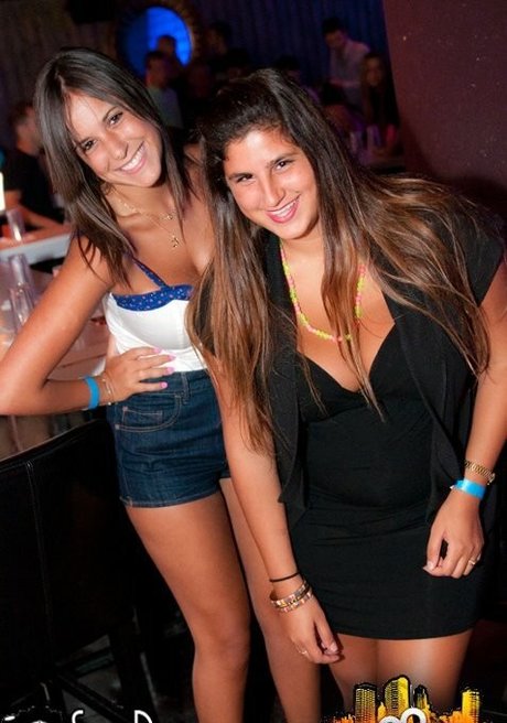 fans avec les yeux bandés pornographique érotique img