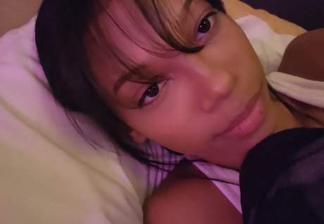 Eden Jabari étoile galeries