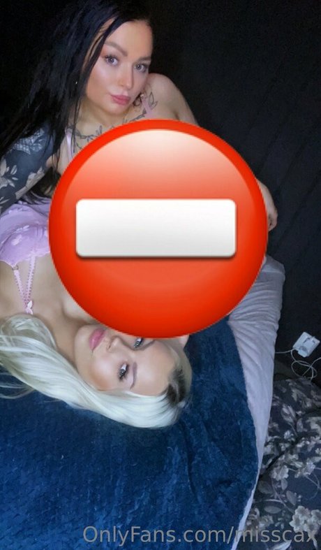 misscax modèle nu des photos