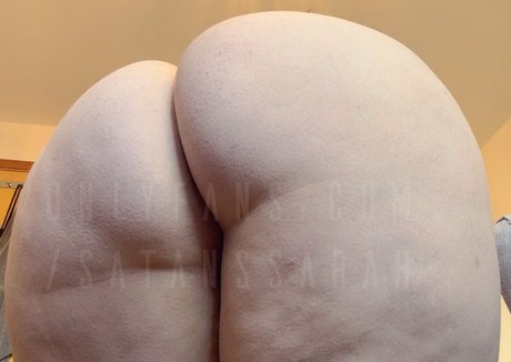 satanssarah modèles nus des photos