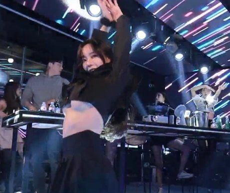 Siw0ns_ actrice libre des photos