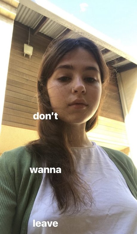 Clairo nus étoiles photo