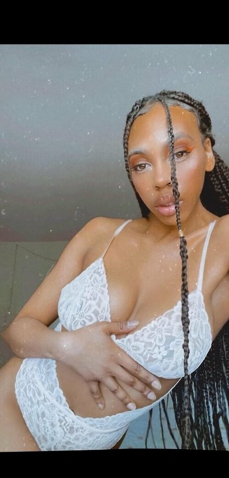 Sydney Celeste modèle artistique collection