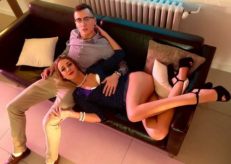 charliedeanporn actrice xxx des photos