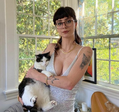 Aynsleigh Escher star du porno sympa collection