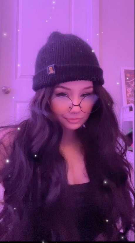 Mae Kinkykttn modèle xxx collection