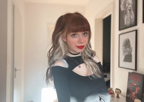 LegendLuna belle actrice image