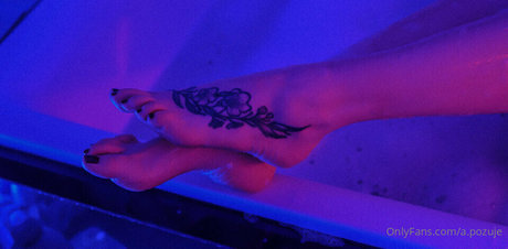 a pozuje xxx star du porno image