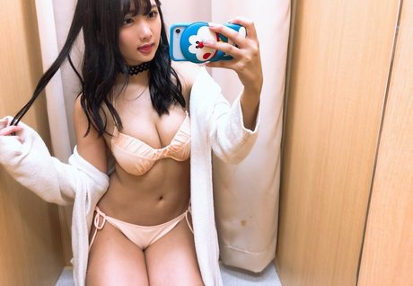 Yuno Mizusawa star du porno parfaite photos