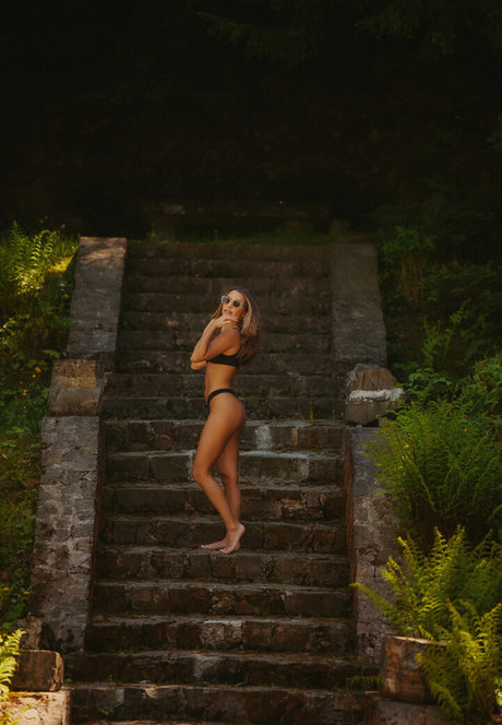 Julia Wieniawa modèle sympa images