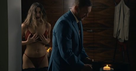 Julia Wieniawa étoile xxx images