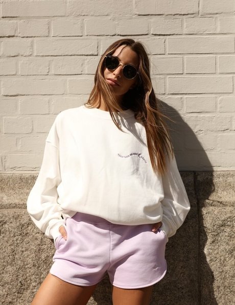 Julia Wieniawa top star photos