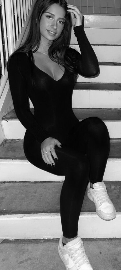 Emma Trout star du porno parfaite archive