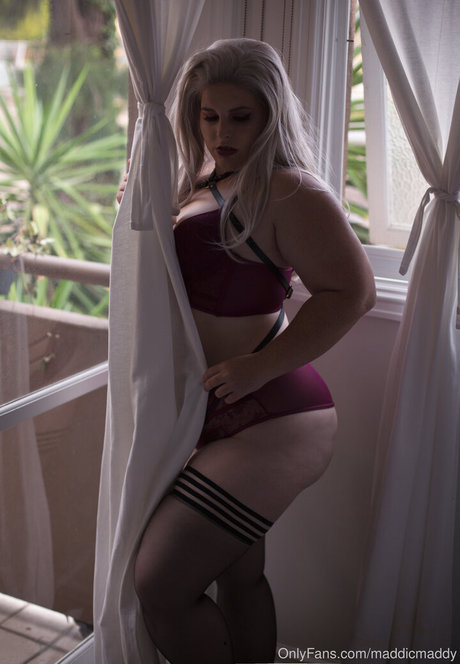 MaddicMaddy modèle joli galeries