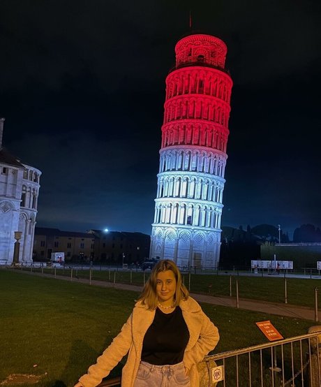 Julia Gomez étoile de l'art photos