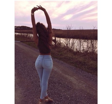 public xxx onlyfans joli art galeries