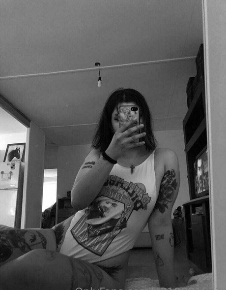 ébène sexy onlyfans art chaud photos