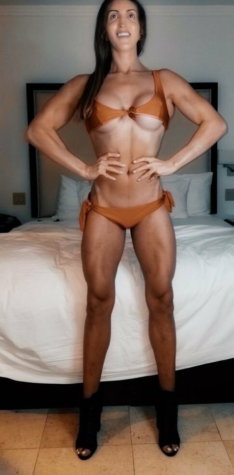 Muscle Goddess star du porno hd galeries