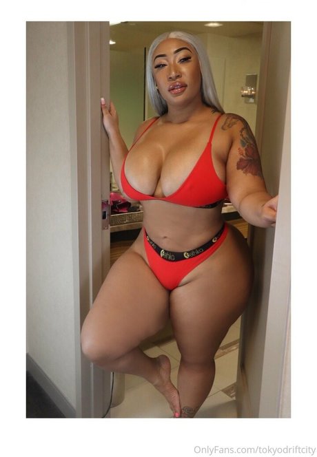 tokyodriftcity modèle chaud photo