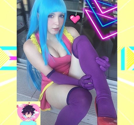 lady pizza hug étoile nue img