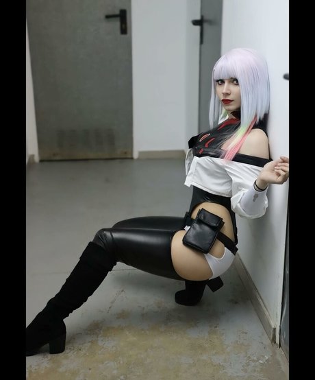 lady pizza hug modèle exclusif photos