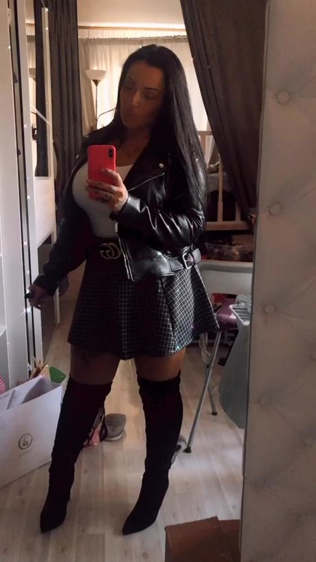 Kristina Karieva nus étoiles archive