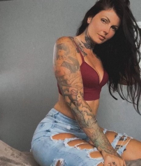 Recognise This Girl modèle parfait img