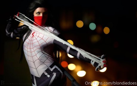 blondiedoes modèles nus image