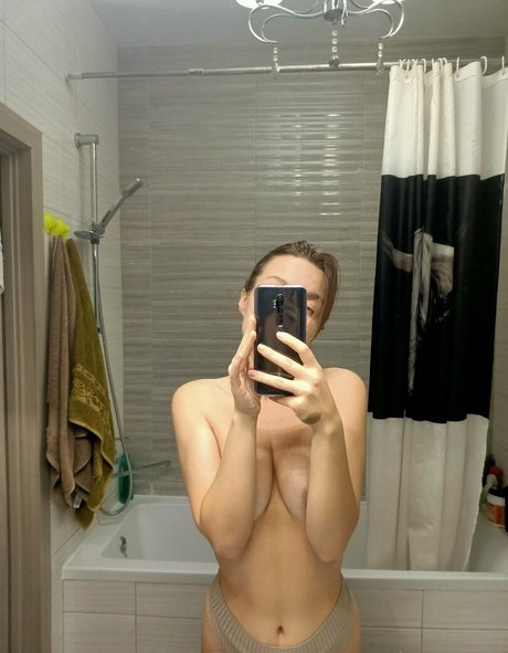 chatte dégoulinante et humide onlyfans gratuit de haute qualité archive